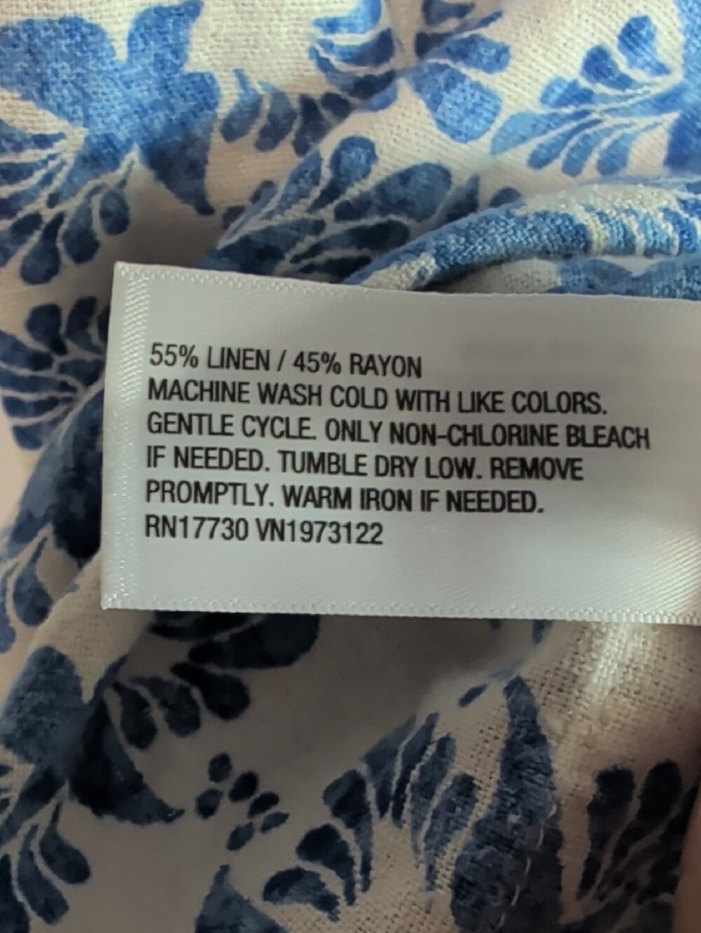 Universal Thread Linen Blend Button-Down - Picture 4 of 4